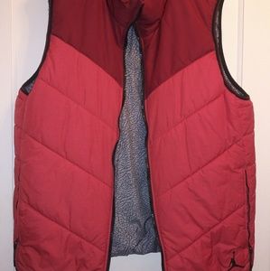 🎊🎉NWOT JORDAN PUFFER VEST🎉🎊